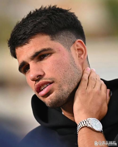 帕夫洛维奇：重要的是坚持自己的打法 卡尔是一位出色的球员