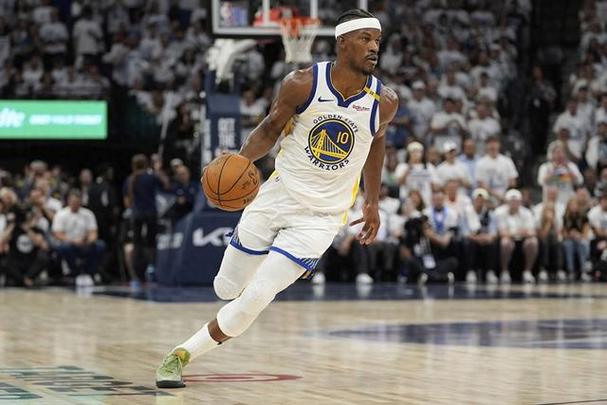 手感火热!巴特勒上半场6中5得16分3板1助&三分2中2 得分两队最高