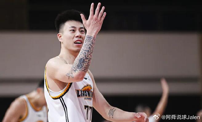 我也来啦!弗格加盟上海 新赛季和老队友张镇麟继续并肩作战