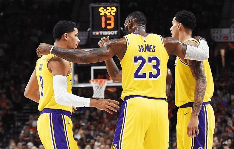 麦丹：我们防守端不够团结 所有人应达成共识多沟通交流