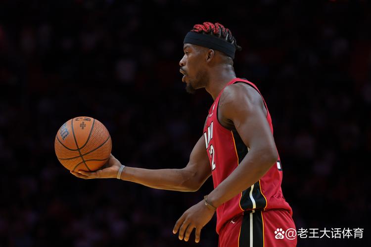 巴特勒谈个人与球队间的平衡:休赛期提升自己 打比赛目的是赢球