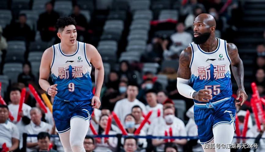 详细阅读:好久不见的阿不都&吴冠希!新疆男篮训练视频:球场暖心时刻 爱了 好久不见的阿不都&吴冠希!新疆男篮训练视频:球场暖心时刻 爱了