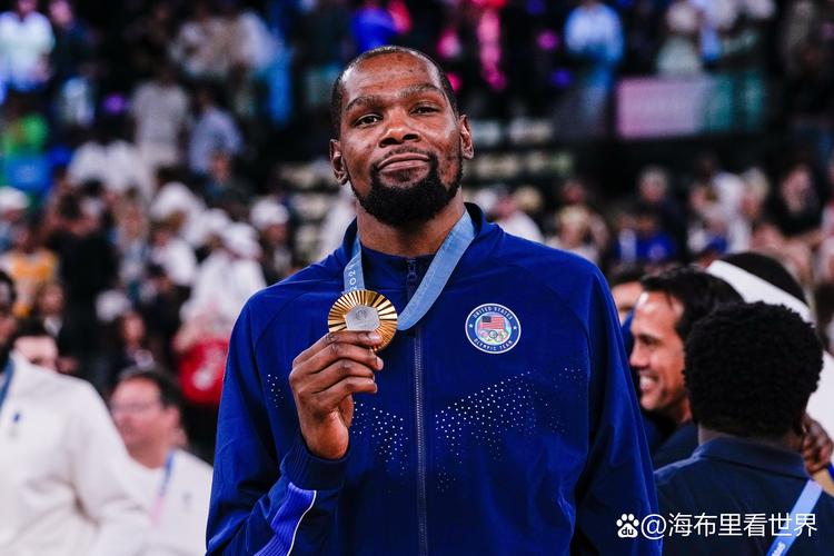KD:我可不会为了工资留在NBA 若掉出轮换不如去和兄弟们打打野球