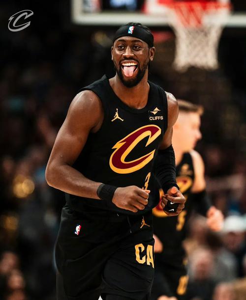 对手多抢了7个前板!阿特金森:我们今天的活力&对抗都不够